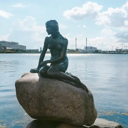 アパート Centrally Located 3 Bedroom コペンハーゲン