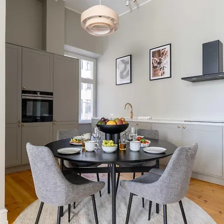 アパート Centrally Located 3 Bedroom