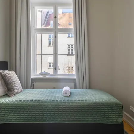 Centrally Located 3 Bedroom Apartment