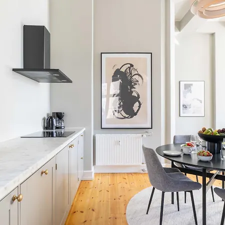 Centrally Located 3 Bedroom Apartment * Copenhagen