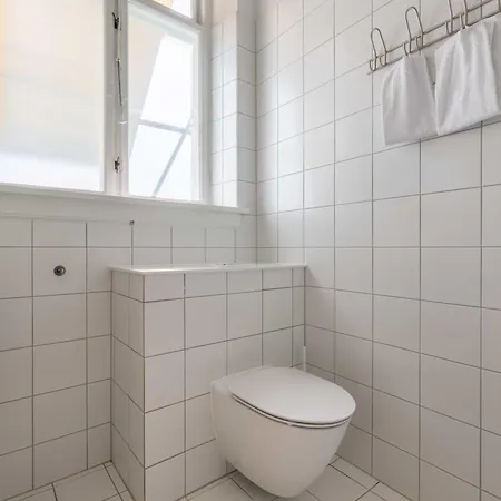 Apartment Centrally Located 3 Bedroom Copenhagen