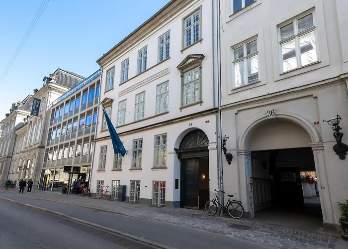 Centrally Located 3 Bedroom * コペンハーゲン