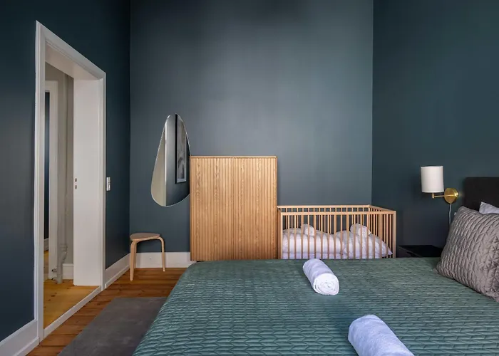 Centrally Located 3 Bedroom *