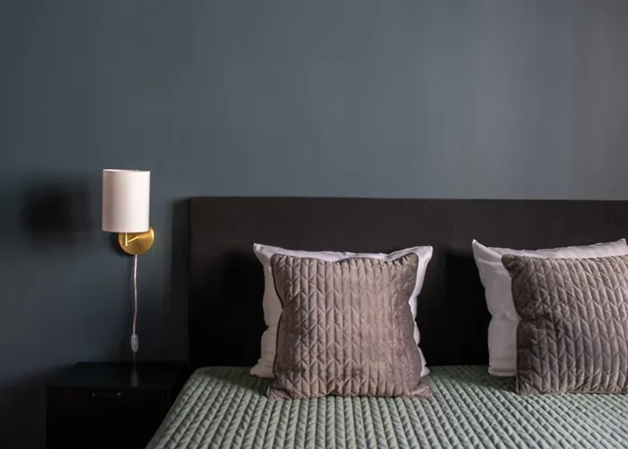 Centrally Located 3 Bedroom アパート *