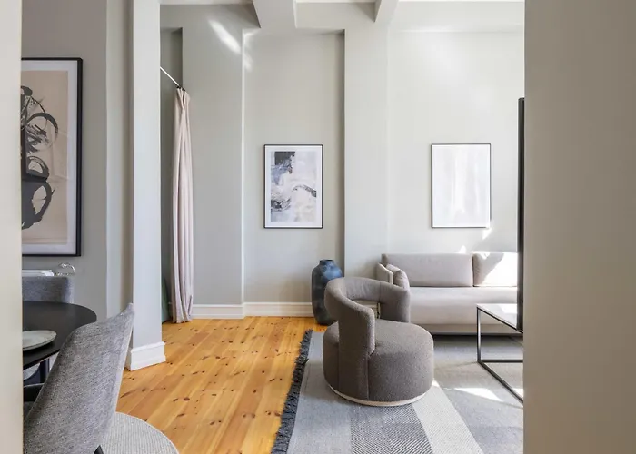 アパート Centrally Located 3 Bedroom